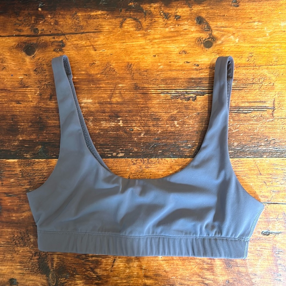 Vuori Sports Bra. Size Small